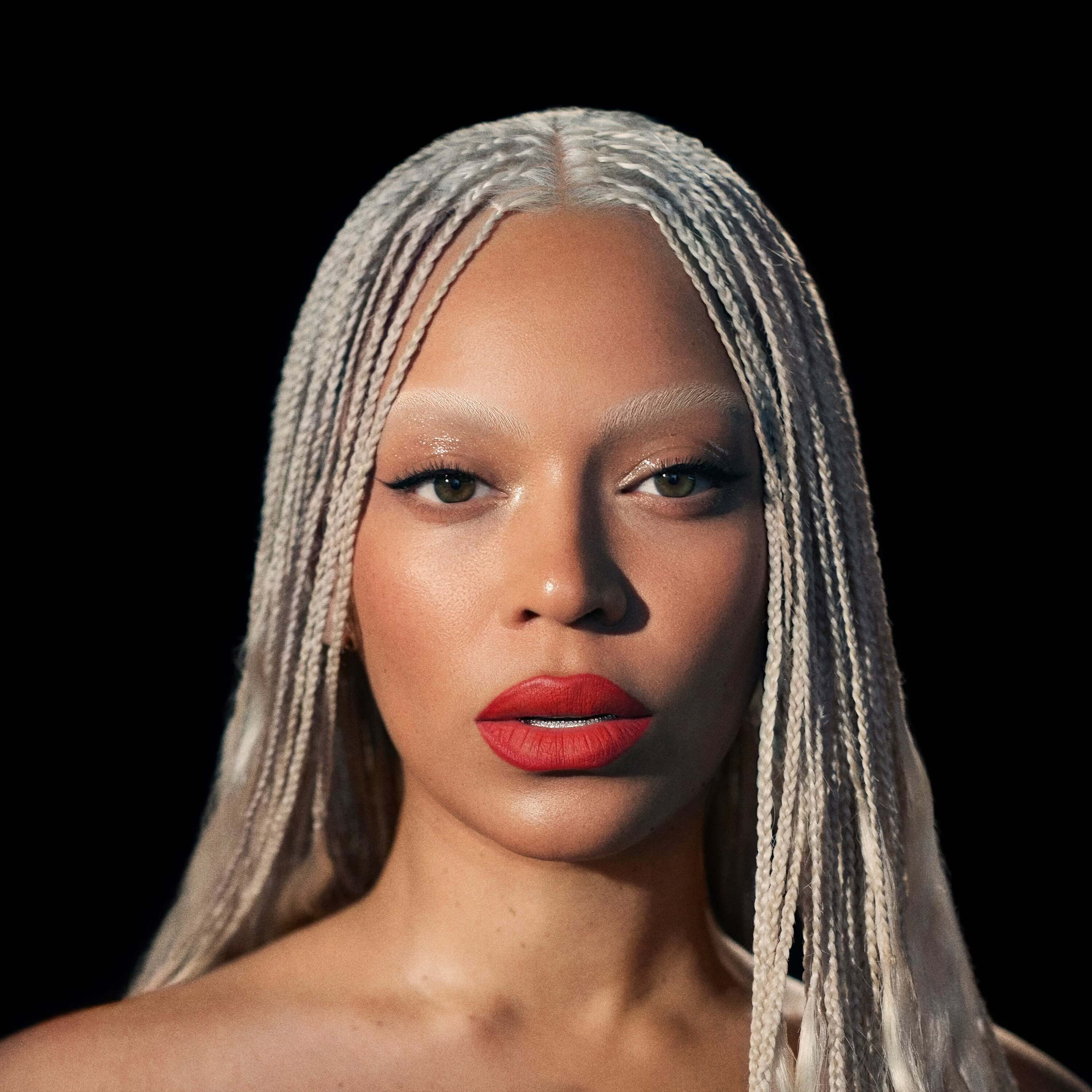 Translation missing: en.Beyoncé - Plastic Books: Beyoncé