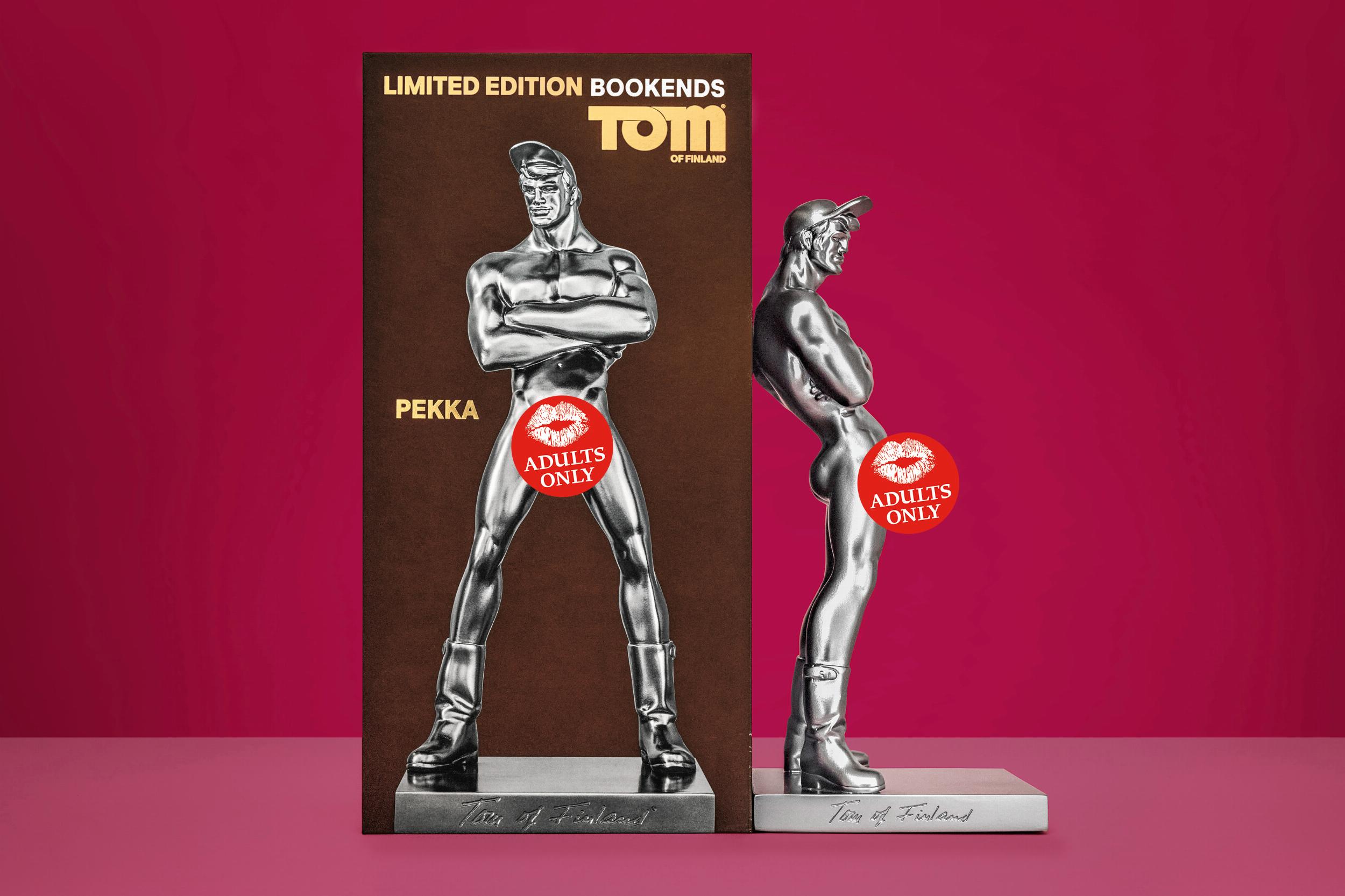 SUJETALIBROS TOM OF FINLAND BOOKEND PEKKA