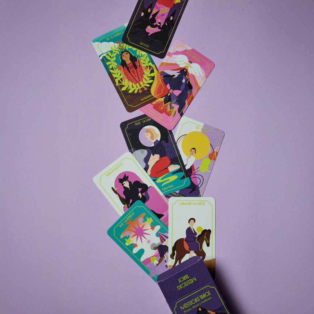 MÍSTICAS TAROT: Brujas, diosas y ocultistas (Baraja Tarot) – Plastic Books